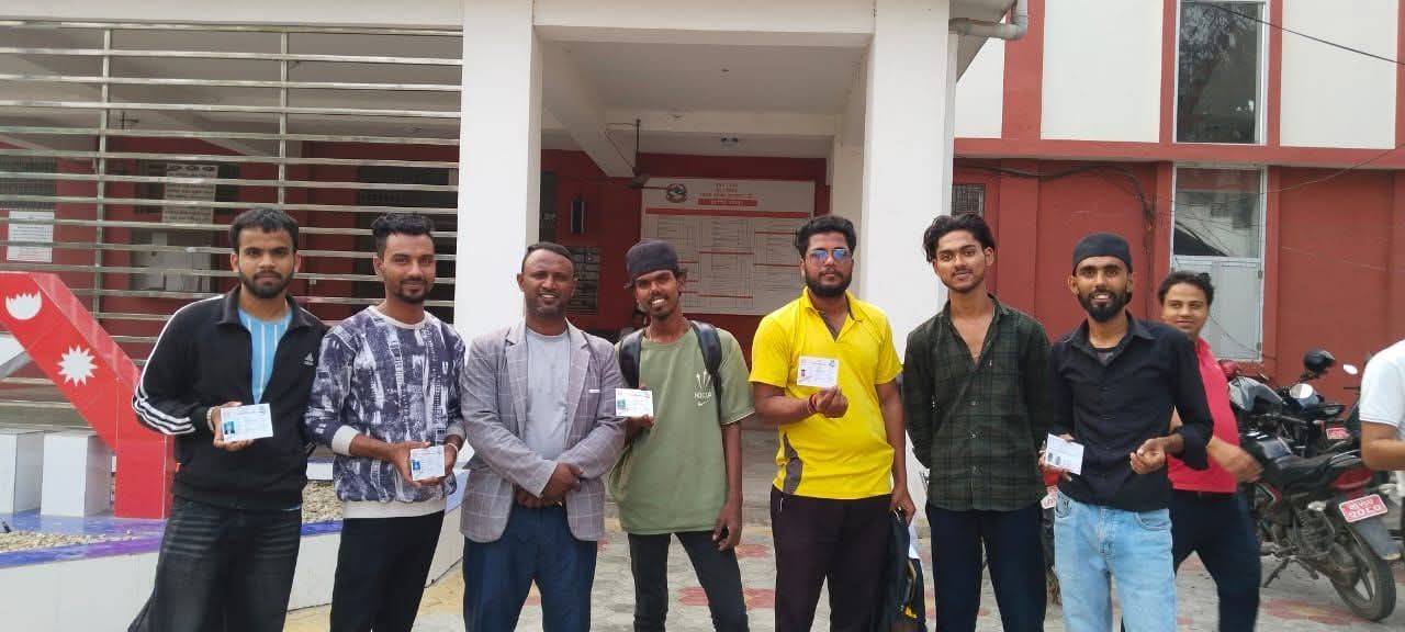 Six Receive Citizenship in Parsa